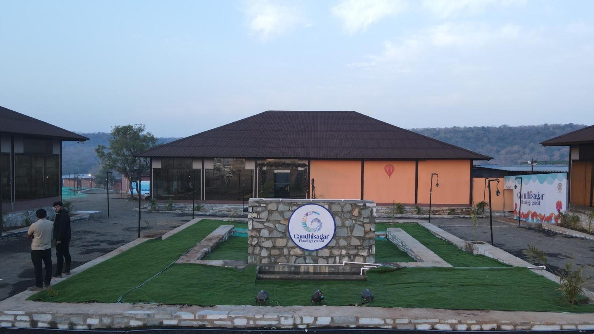 Gandhisagar Forest Retreat Hotell Gurla Exteriör bild